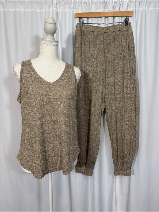 Ekouaer Other - Ribbed V-Neck Tank & Jogger Pajama Set